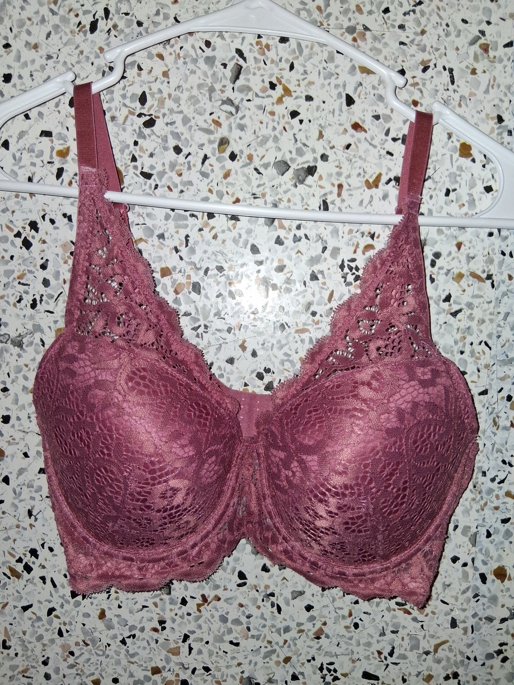 Women's Hush Tshirt Bra Size 34C Pink Padded With Wires